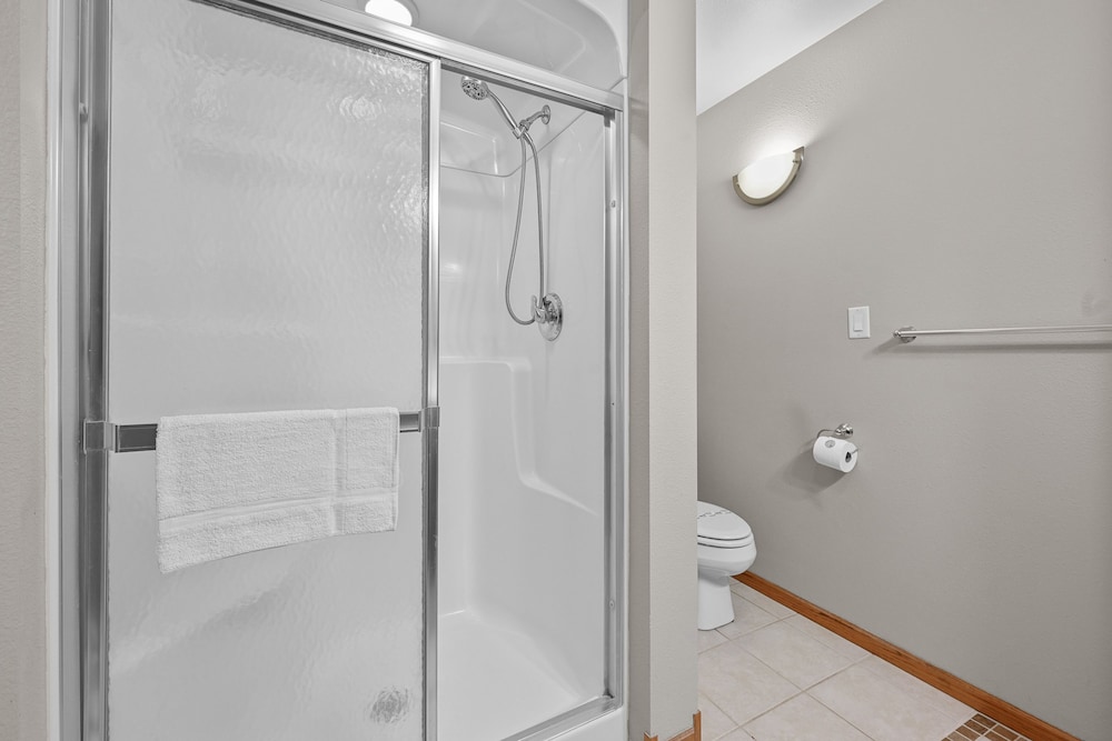 Woodland Escape - Upper Suite