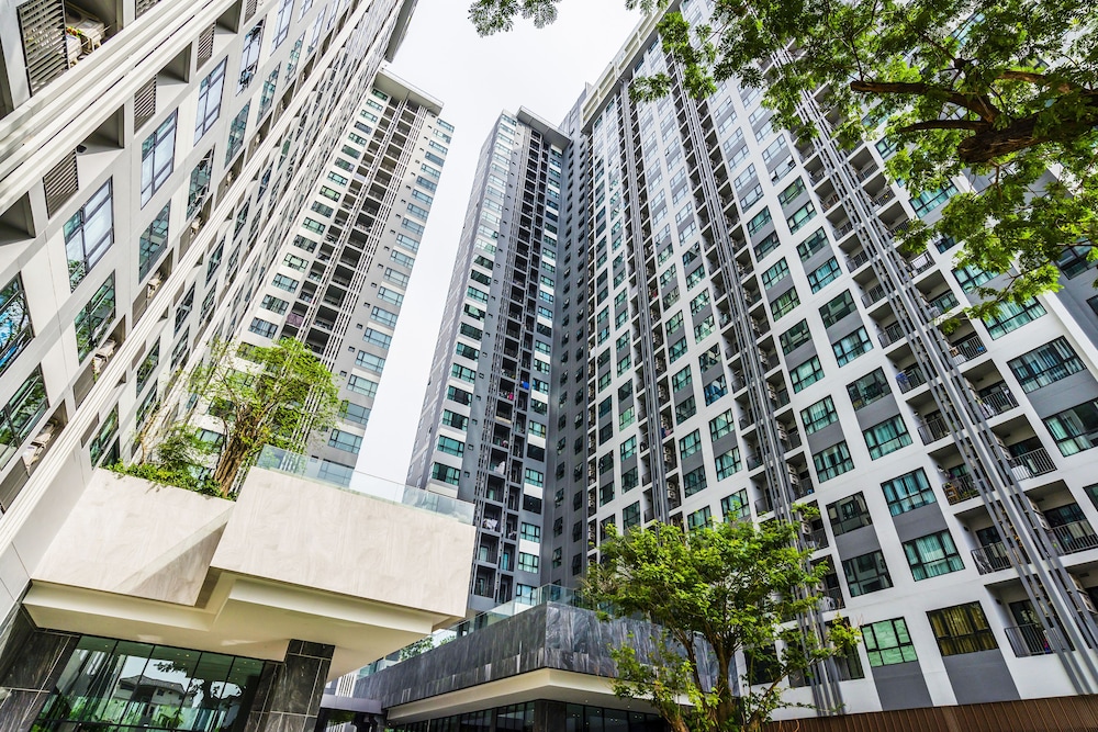 The Base Central Pattaya by Favstay
