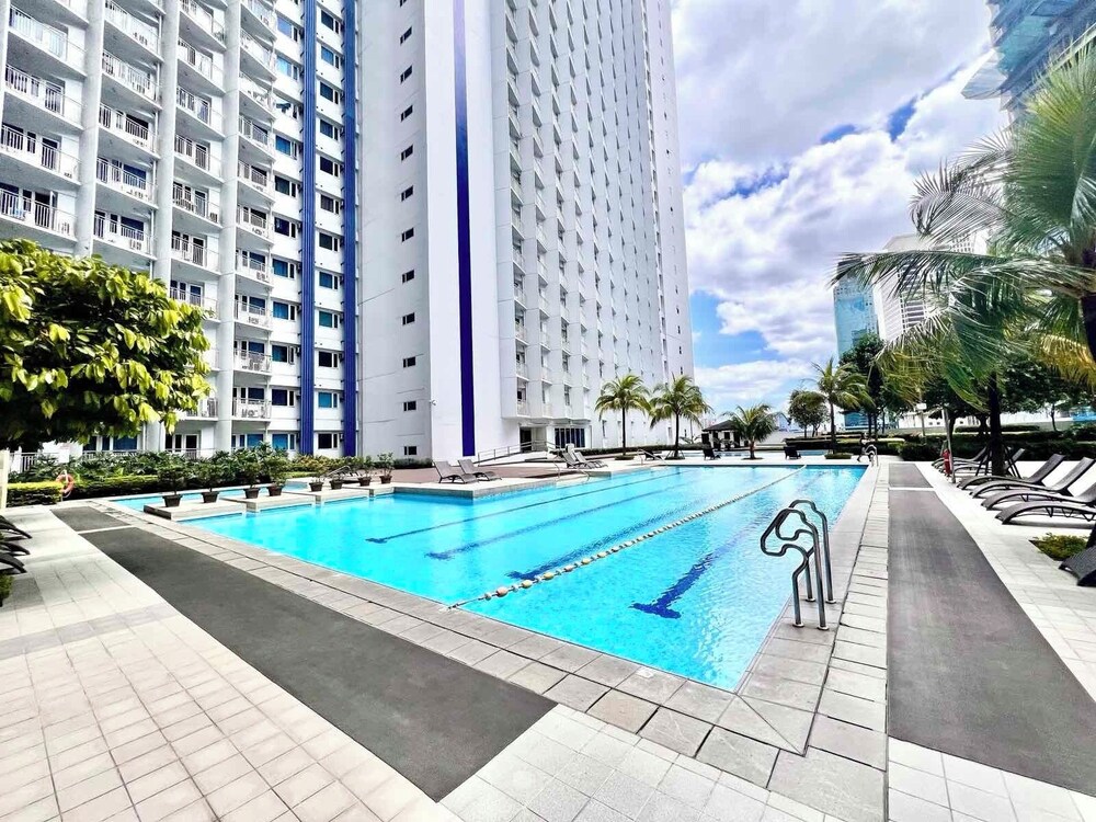 Makati Center Prime Accommodations