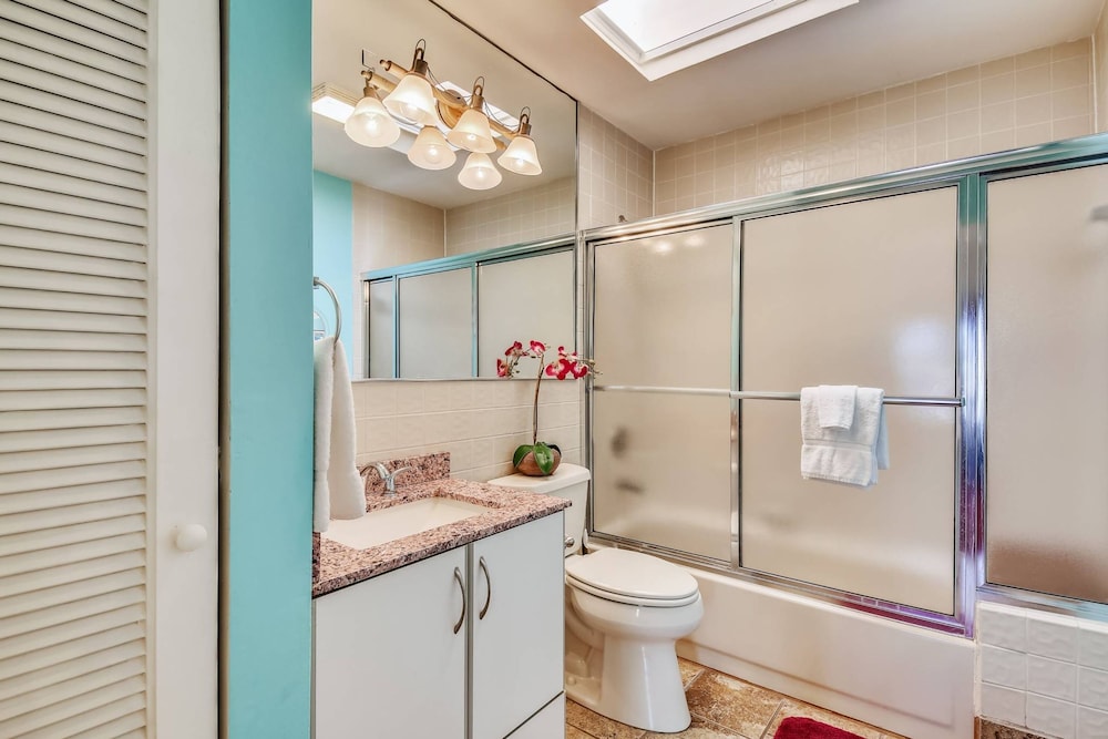 Duval Sea Turtle by Avantstay Great Location Close to Shops Shared Pool
