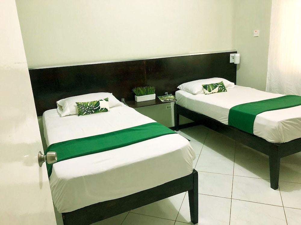 Sea Breeze Rentals view 3