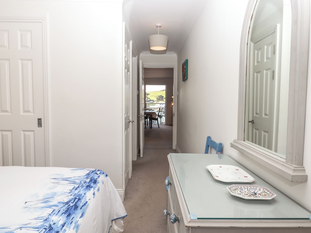 14 Burgh Island Causeway