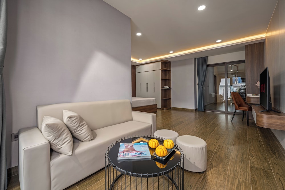 T P Villa