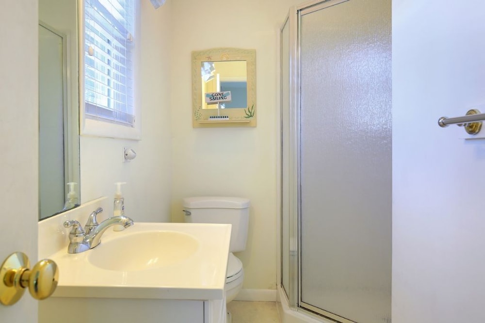 Due South - 5 Br Home