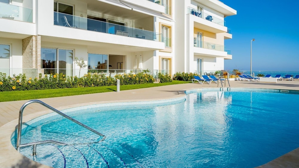 Luxury Ocean Apartment by Ideal Homes Porto de Mos Lagos view 4