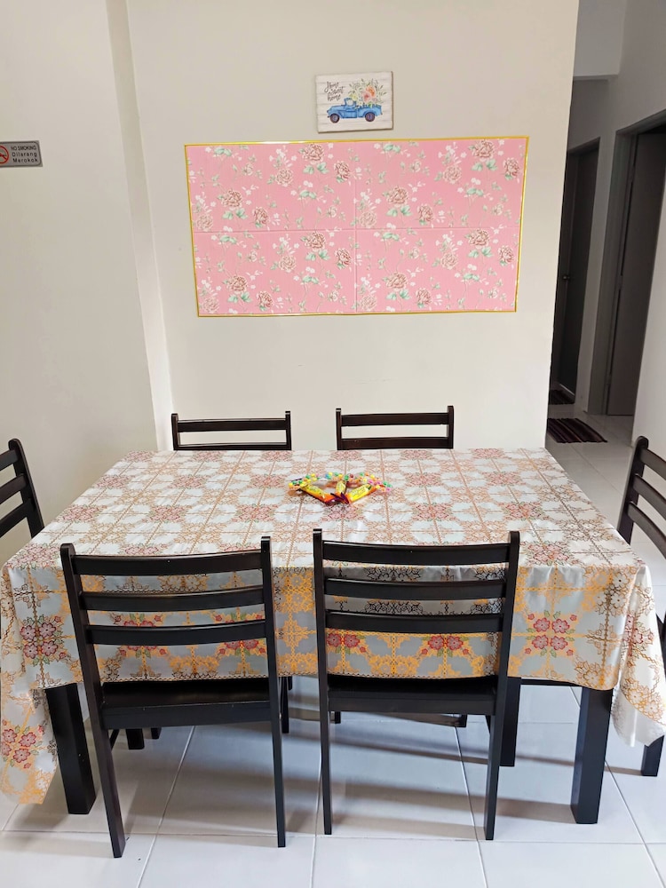 Hidanah Sutravilla Homestay