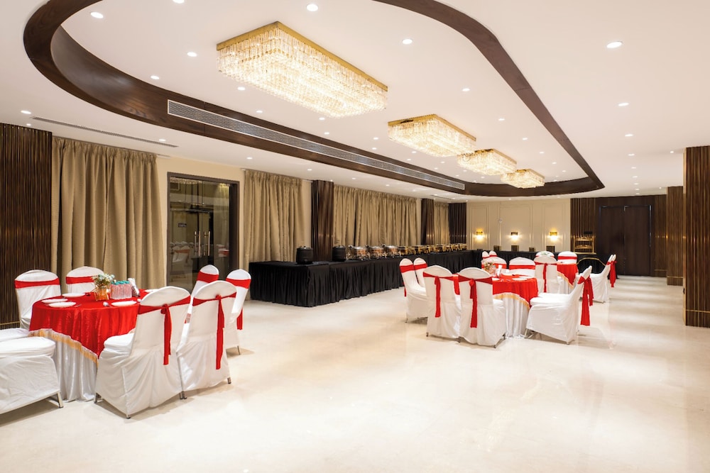 Hotel Kingsway Continental Raipur