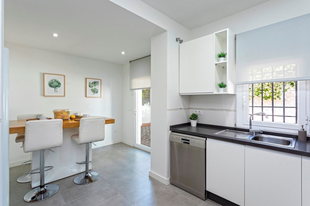 Genteel Home El Brillante