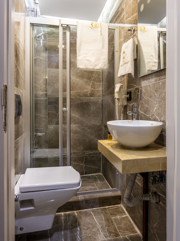 Goldengate Otel - Image 30