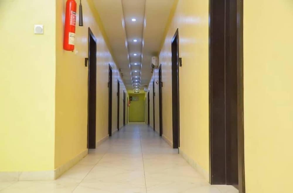 AM 2 PM Hotel and Suites