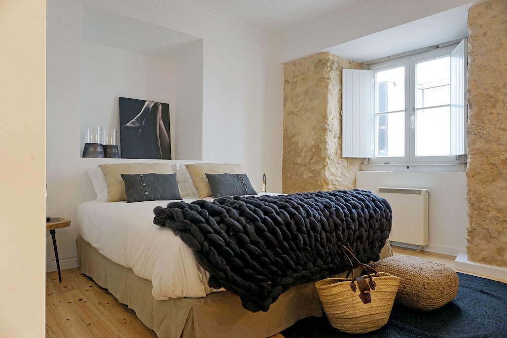 Sonel Investe Anjos Boutique Apartments