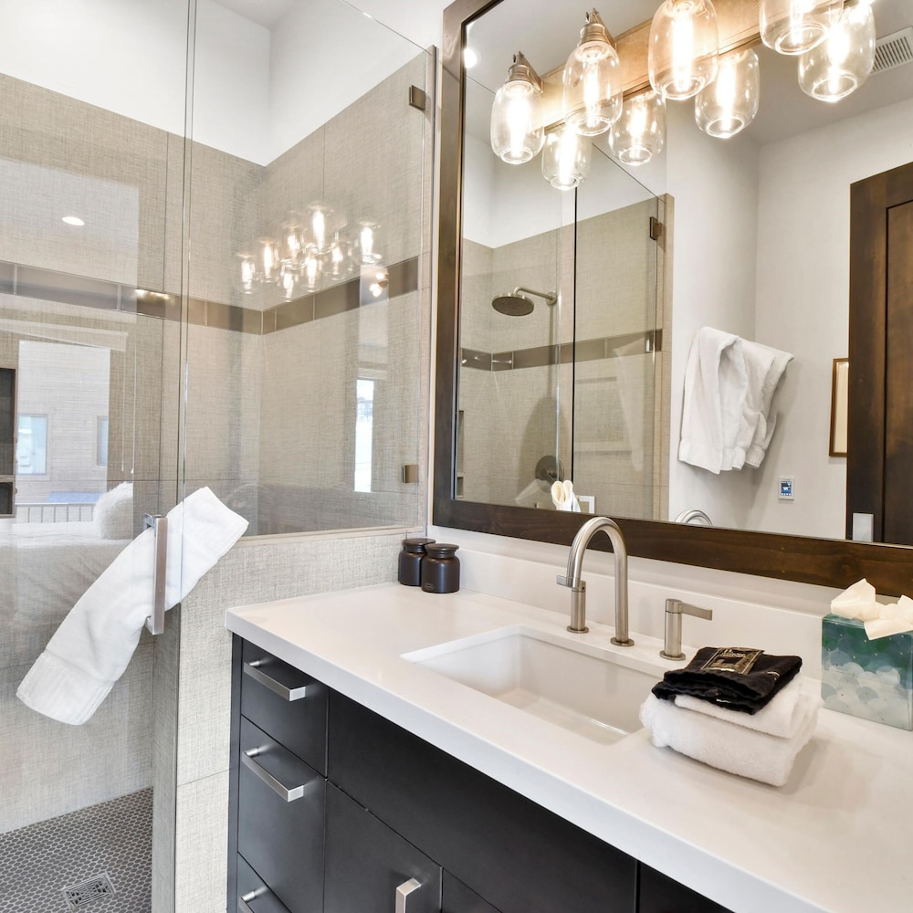 Juniper 403 in Park City view 2