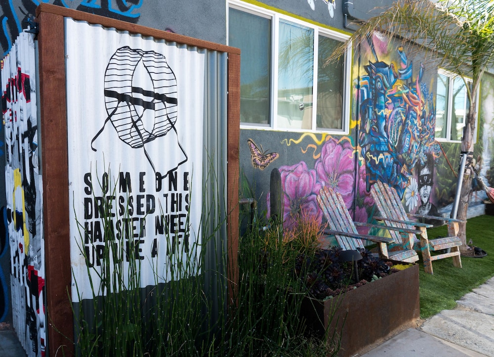 House of Trestles - Hostel