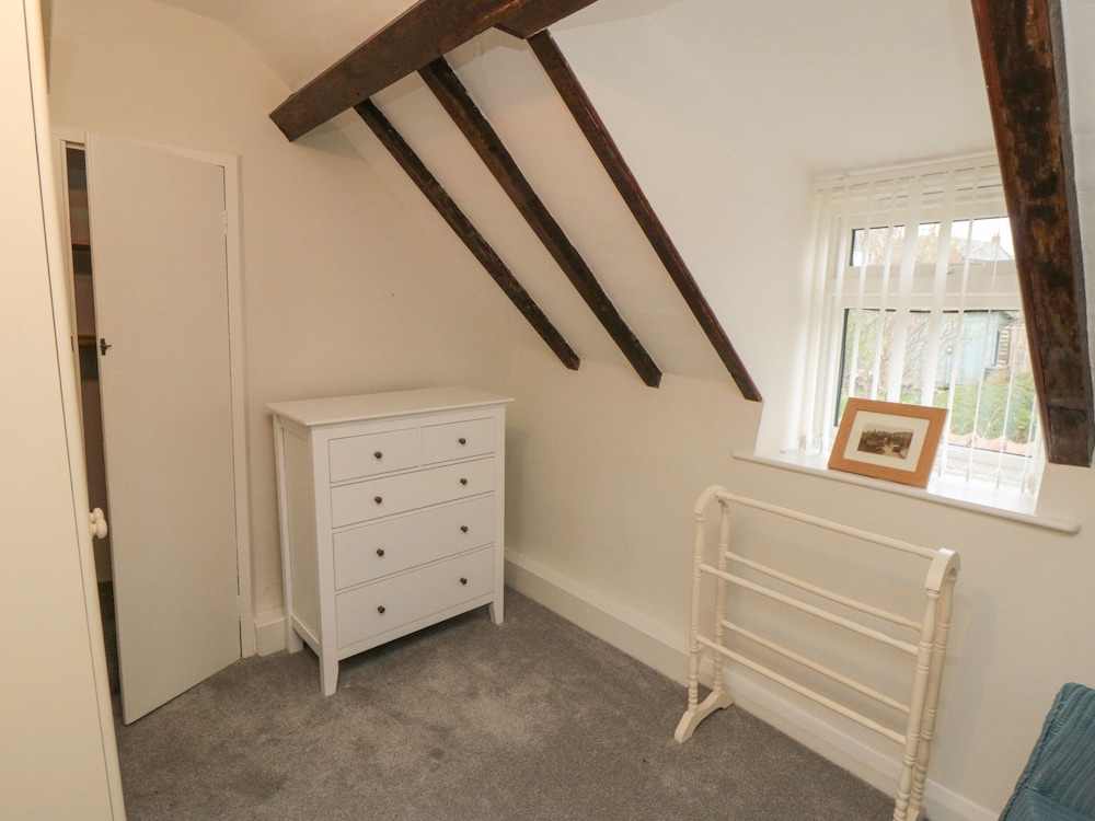 Newton Cottage