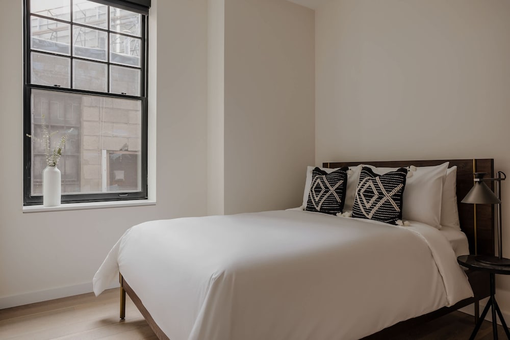 Sosuite One Bed Apt Accessible w Rooftop Gym Laundry