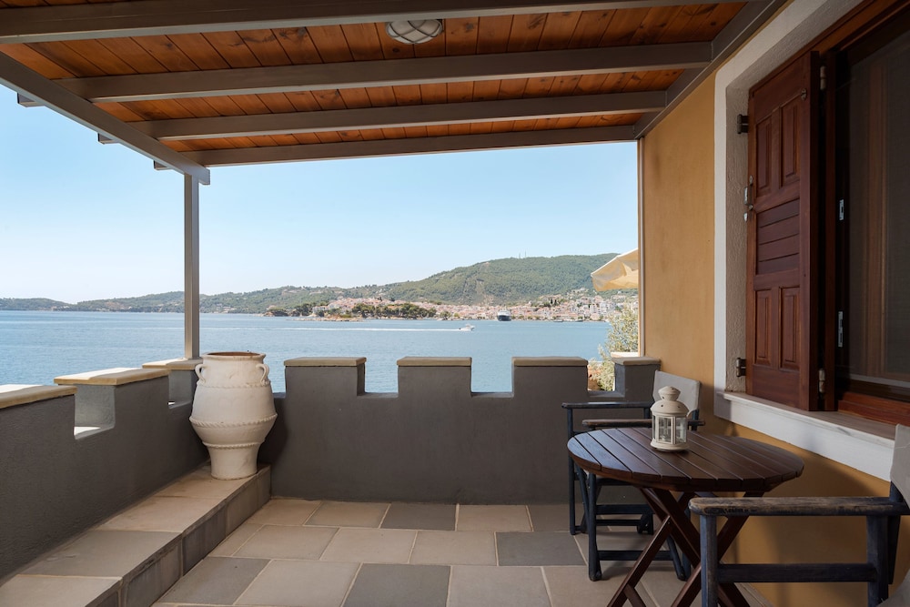 Porto Castello Villas