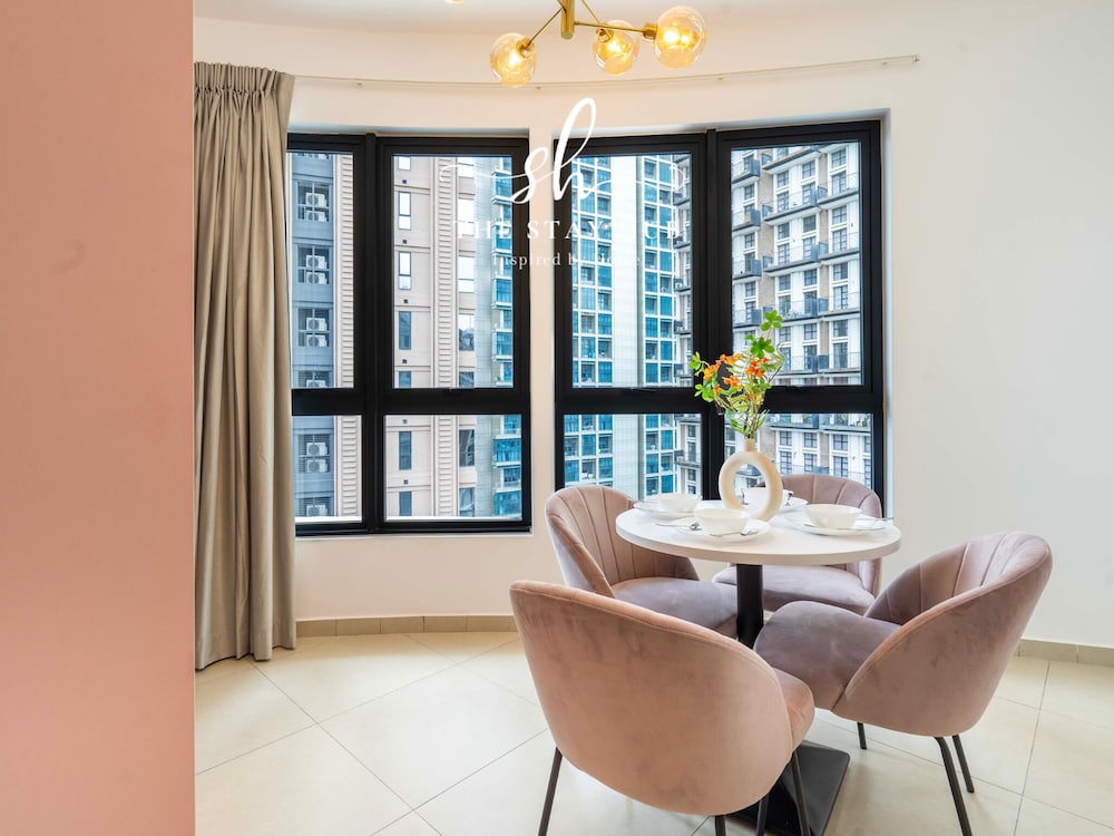 Paxtonz Luxe Suites by The Stay Hub
