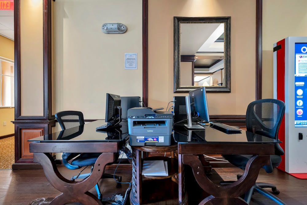 2BR Fireworks View With Pool Spa 5 Minutes to Disney