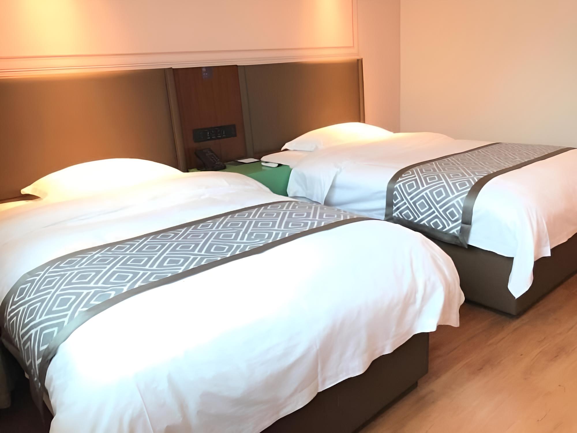 GEM Hotel Wuning Road Zhenping Road Metro Station