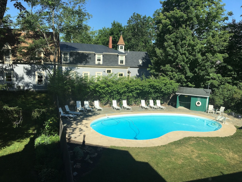 Cranmore Inn