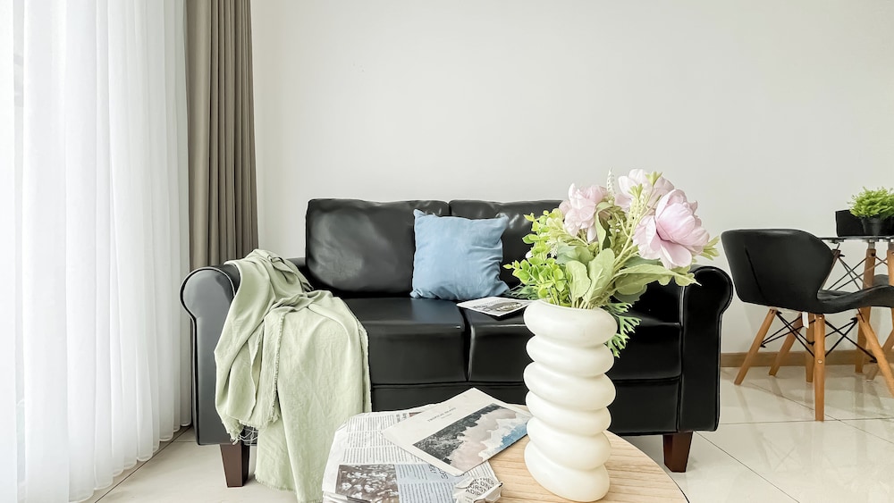 1Br Near Summarecon Mall At M-Town Signature Apartment