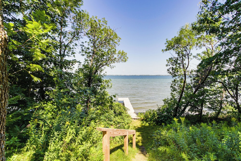 Lakeside Getaway w/ Dock: West Battle Lake Cabin