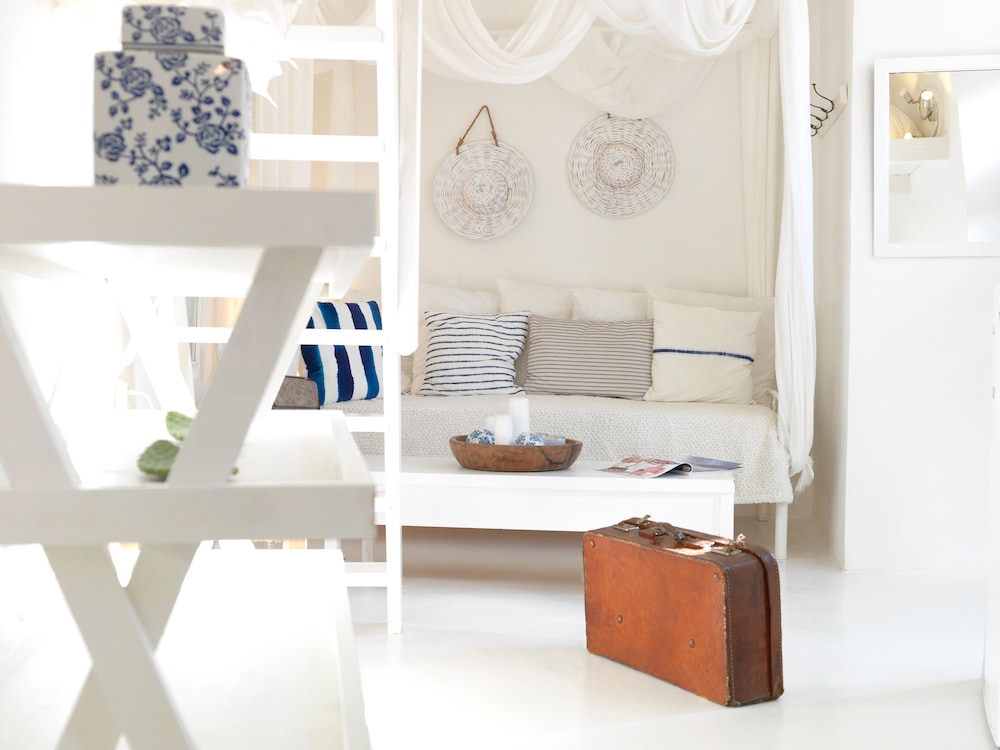 OIA Unique Homes by K&K