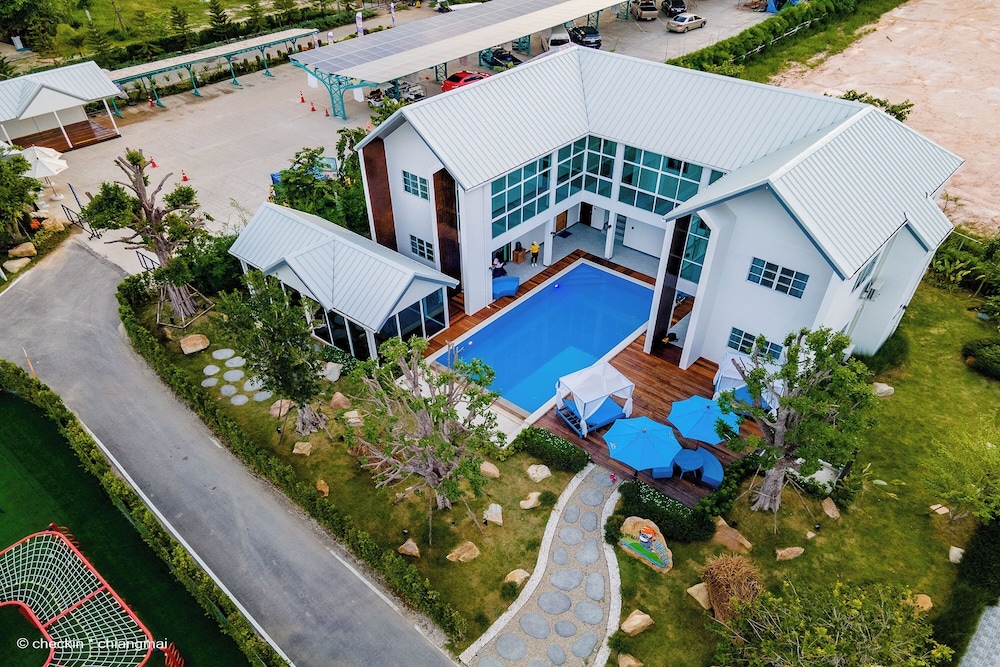 Buffalo Island Resort
