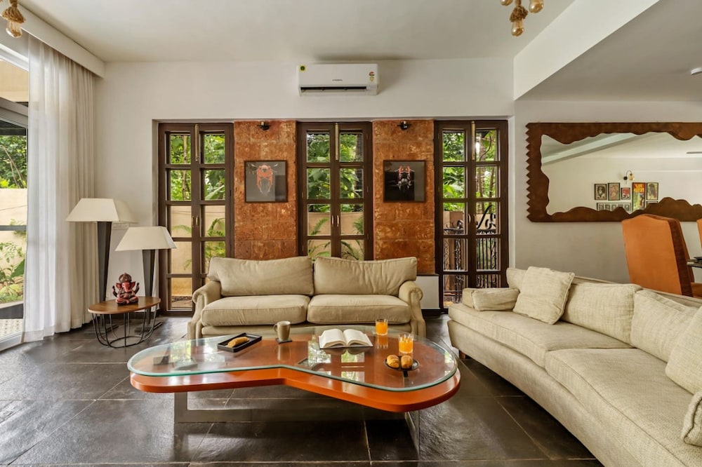 4BR w Pool in Morjim - Villa Corsa by Hireavilla