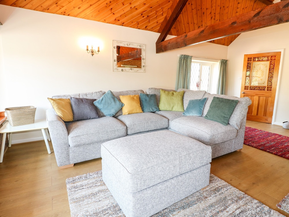 Elm Tree Cottage