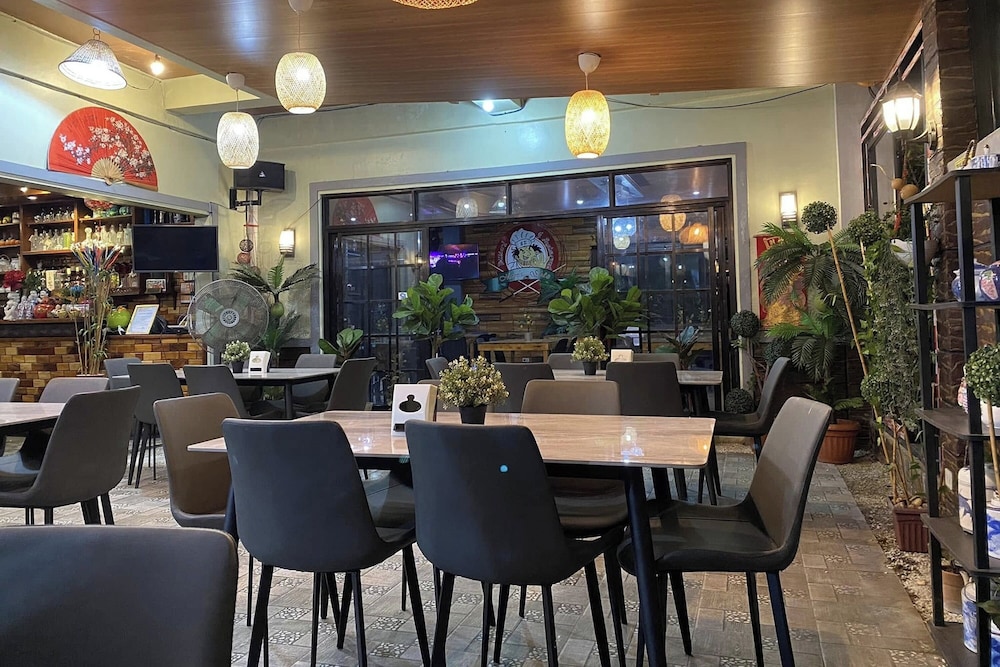 Mom Shie'S Apartelle