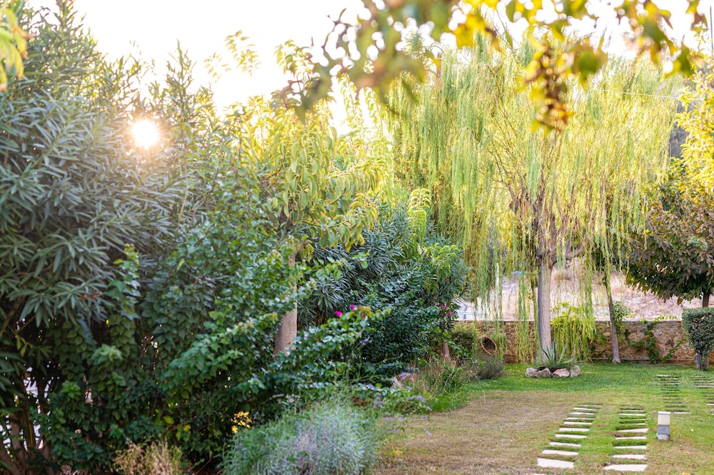 Mear Superior Home - Crete Garden Escape