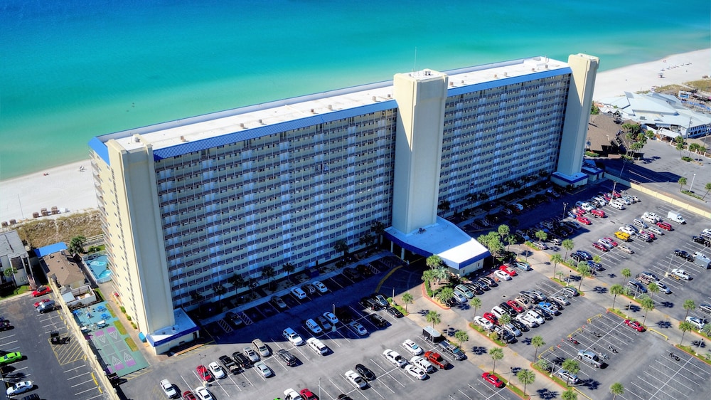 Hotel Summit Beach Resort by SVR - Image 1