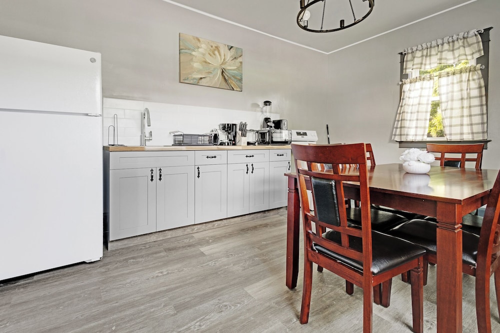 Comfortable 6Br 2Bath In The Heart Of Niagara Falls