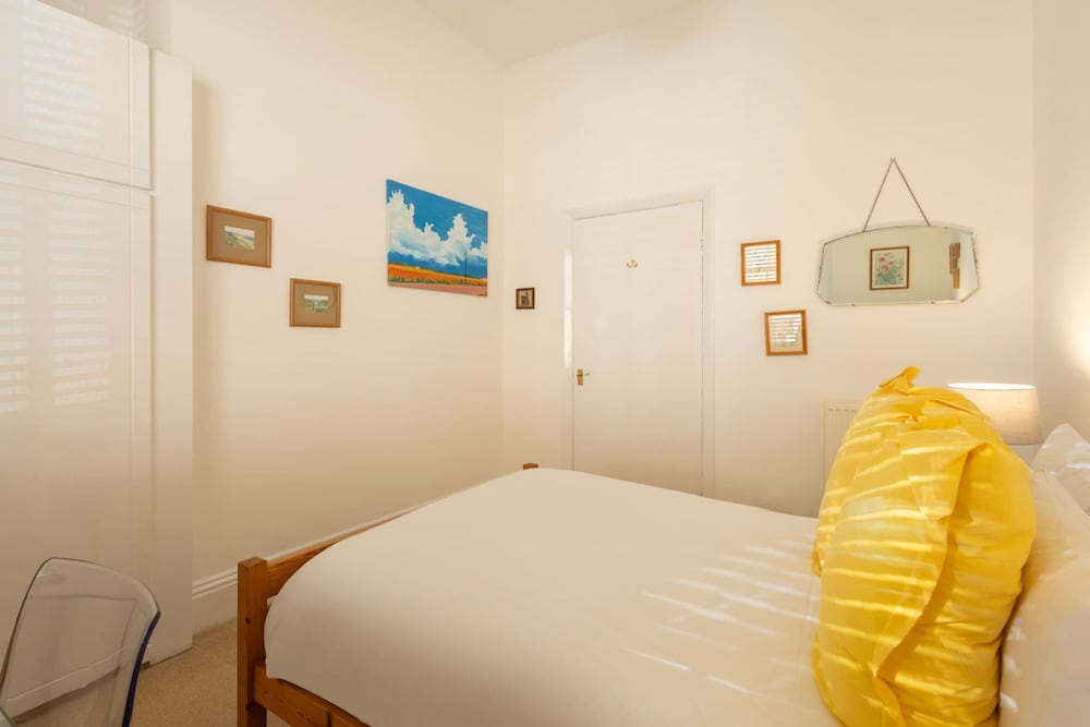 Host Stay Chatsworth Court Apartment