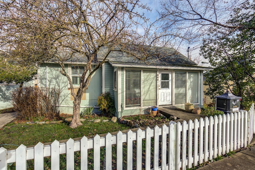 Ashland Vacations - Carlisle Garden Suites - Property Image 29