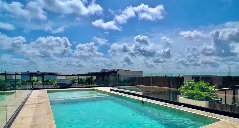 Spacious 2 BR Apartment With Private Pool Top Amenities