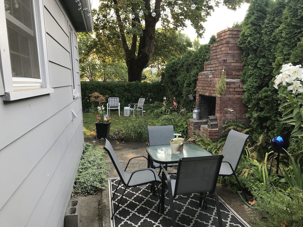 Kalmia Cottage