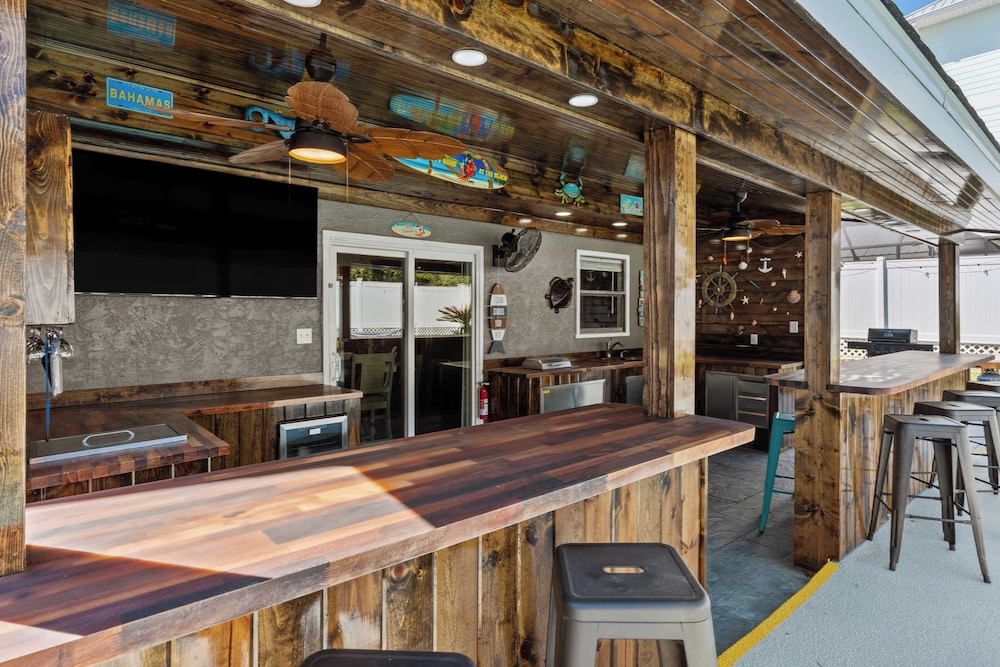 Stylish Panama City Home w/ Pool, Tiki Bar, & Walkable Beach Access