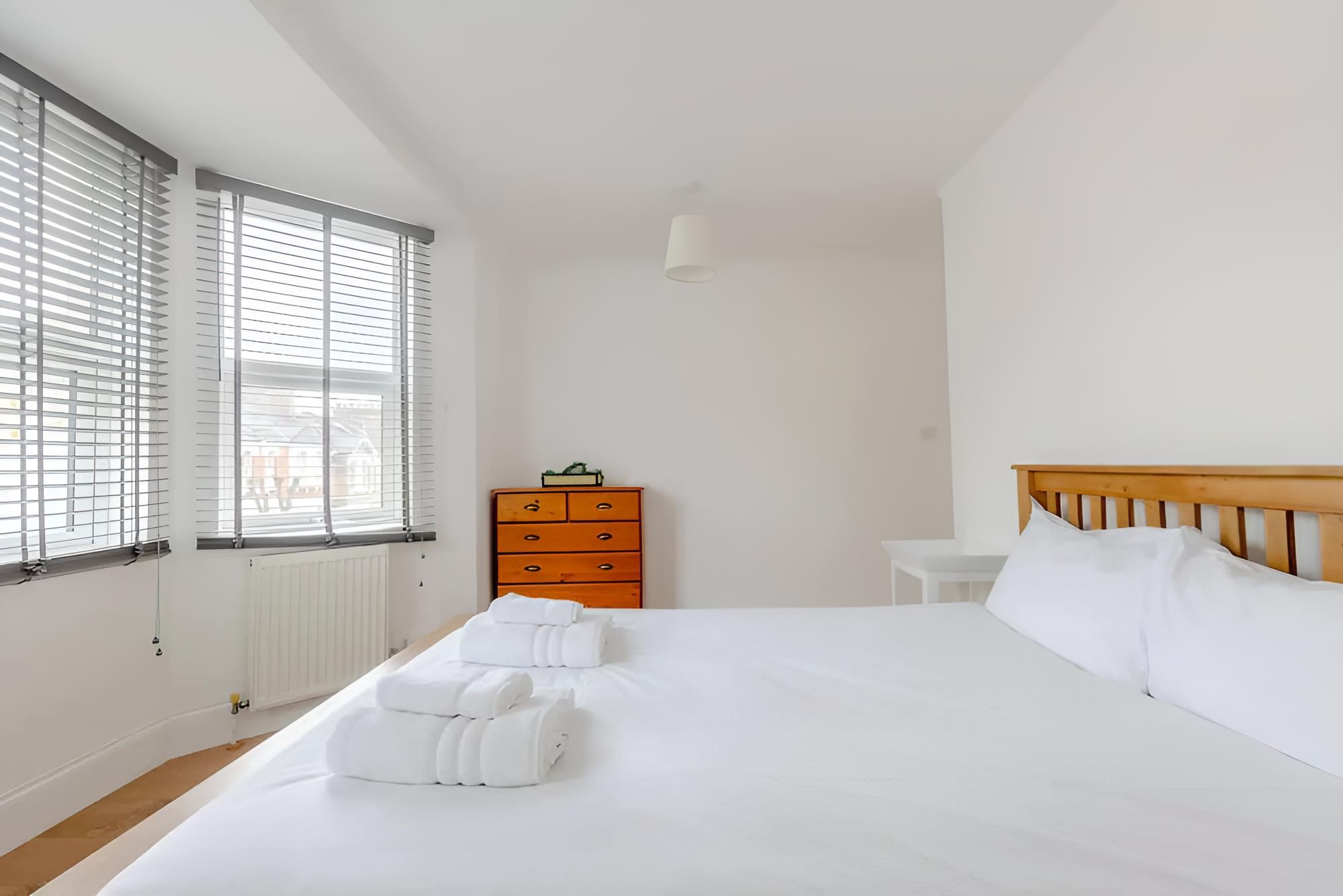 Bright & Spacious 5BD House - Peckham