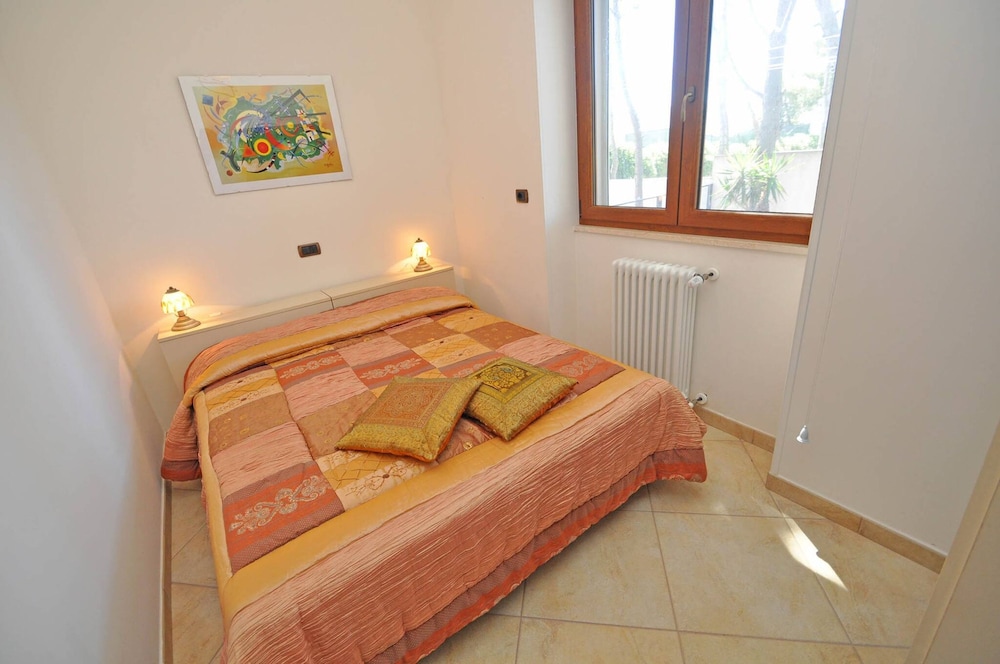 Villa Marechiaro 50 m From the sea 3 Bedrooms 2 Bathrooms