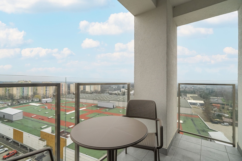 Unique two Bedroom Apartment by Renters