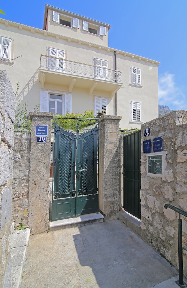 Vicina Summer Apartments - One Bedroom Apartment With Sea View