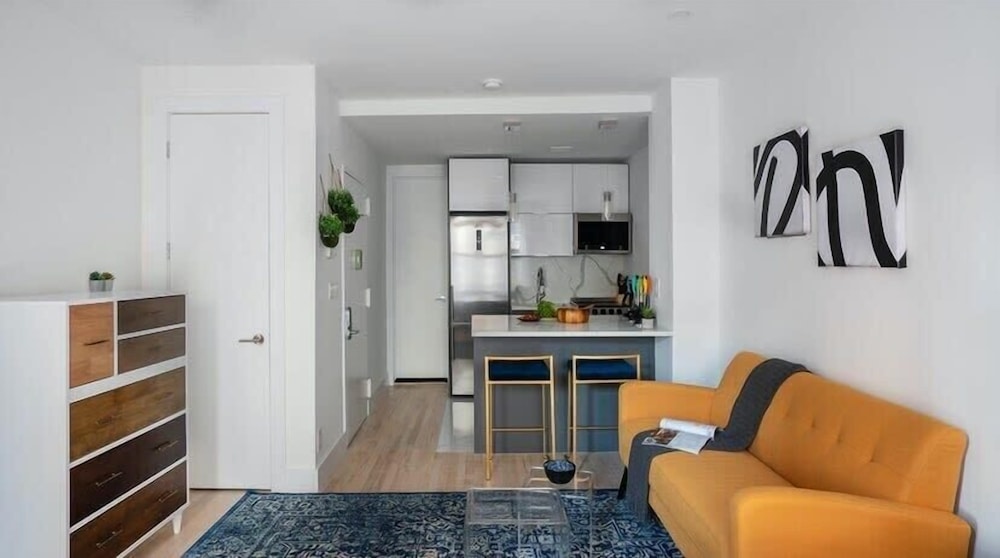 1597 New York Apt