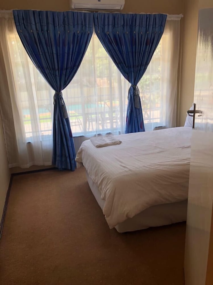 Khuvena Guest House