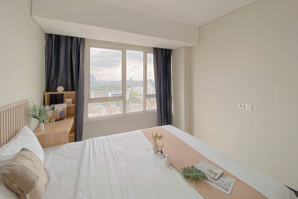 Great Deal And Spacious 2Br At Nifarro Park Apartment