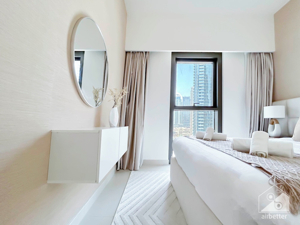 Exclusive Burj Crown 4b Balcony Burj Khalifa View