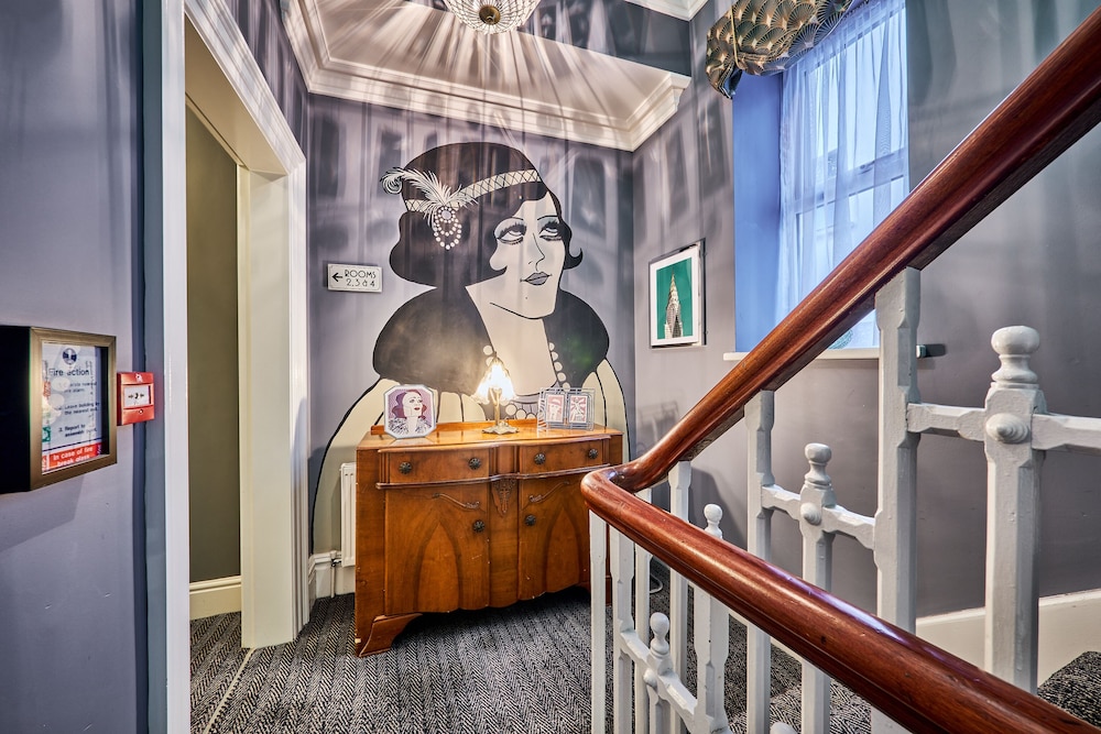 Londonderry Vacations - Art House - Property Image 5