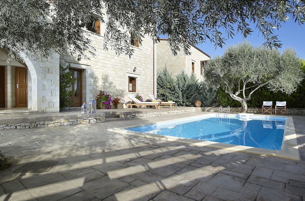 Vederi Estate
