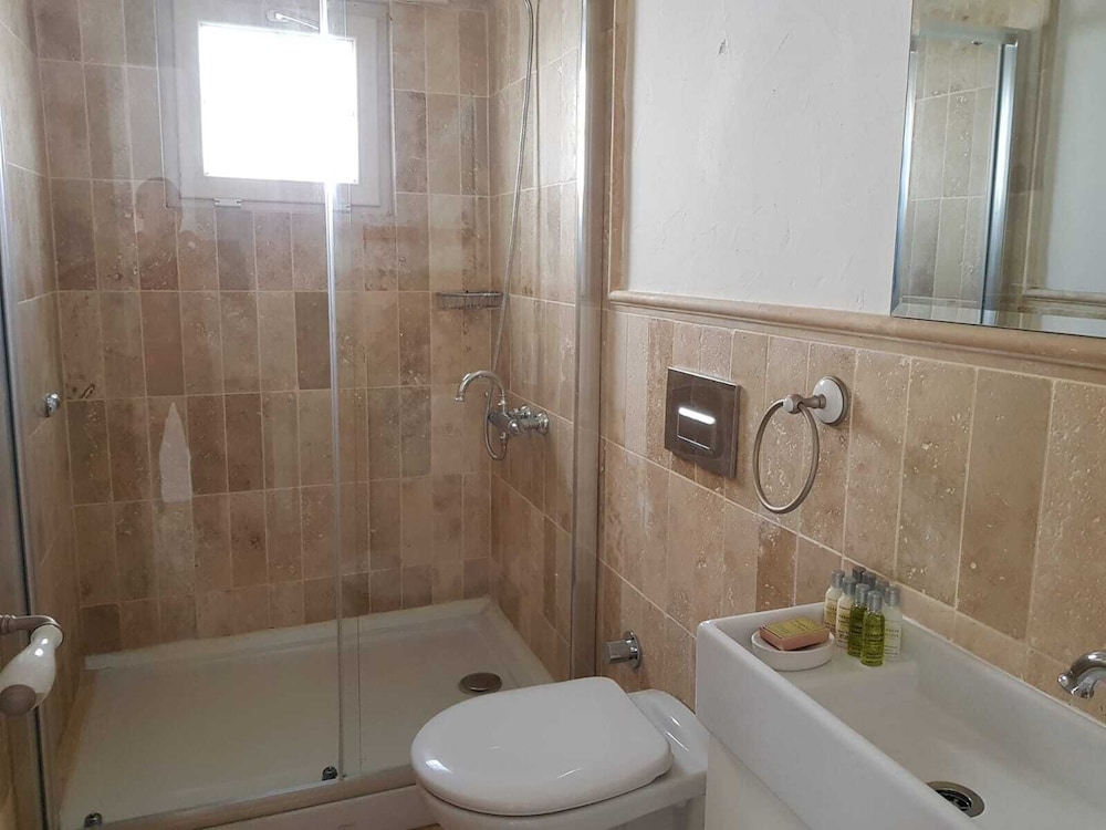 Alaçatı Otel Rebetiko - Image 102